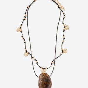 Collar cordón con medallón