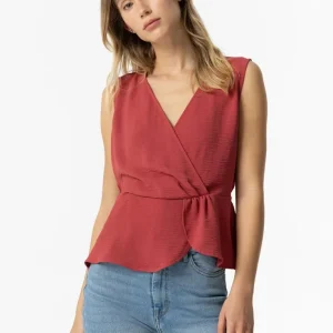 Blusa Roja Sin Mangas