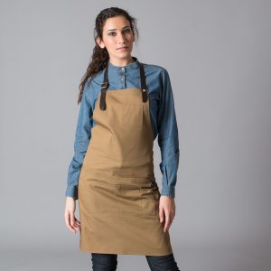 DELANTAL CON PETO CINTA DE CUERO (Ref.GR156400)